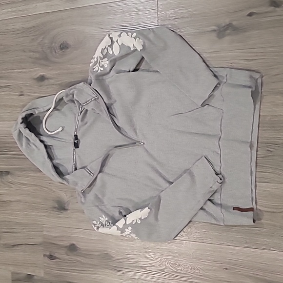 Ampersand Embroidered 1/4 Quarter ZIP Hoodie - Picture 1 of 5